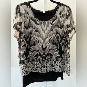 Dana Buchman Black and Gray Patterned Blouse